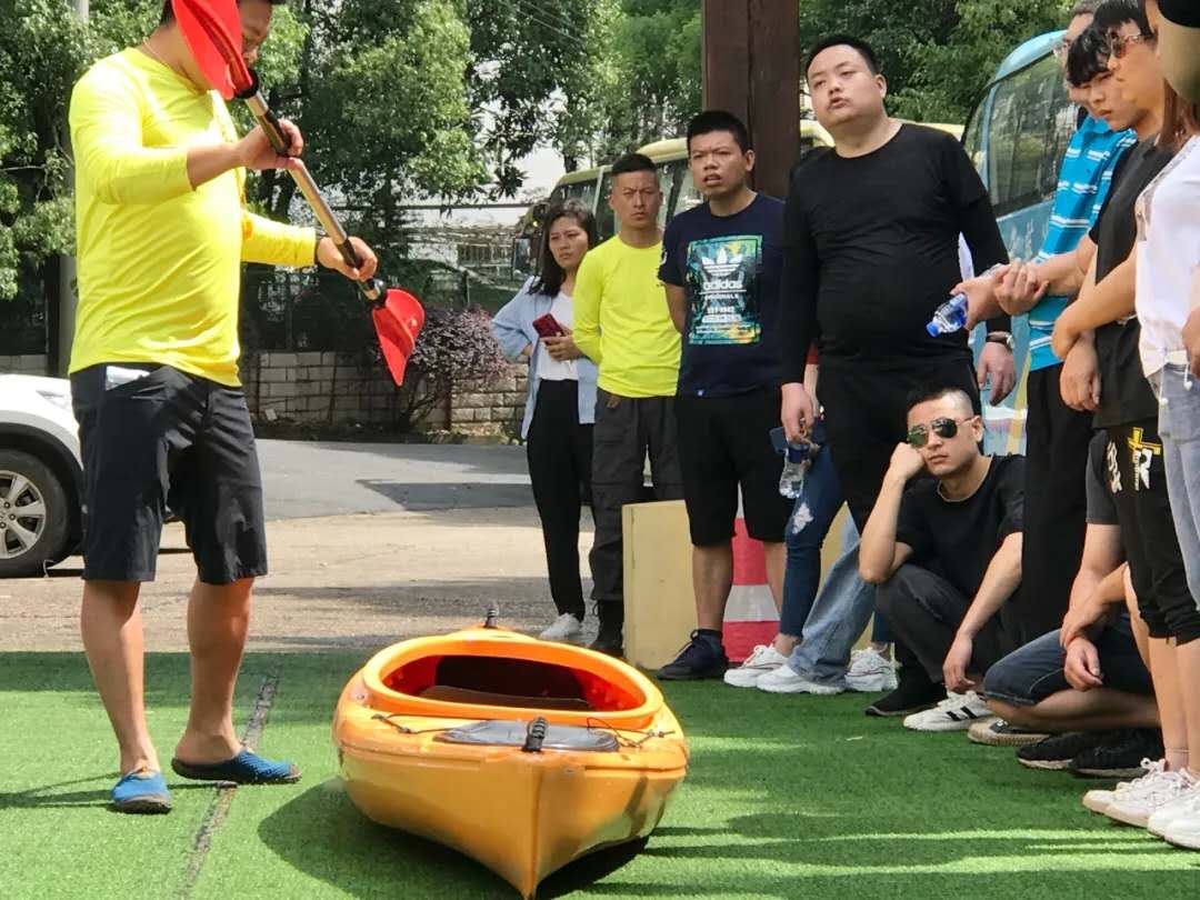 遠(yuǎn)程監(jiān)控,報(bào)警巡邏,清機(jī)加鈔,清分整點(diǎn),憑證寄庫,頭寸箱寄庫,商鋪安保,智能家居 遠(yuǎn)程監(jiān)控,報(bào)警巡邏,清機(jī)加鈔,清分整點(diǎn),憑證寄庫,頭寸箱寄庫,商鋪安保,智能家居