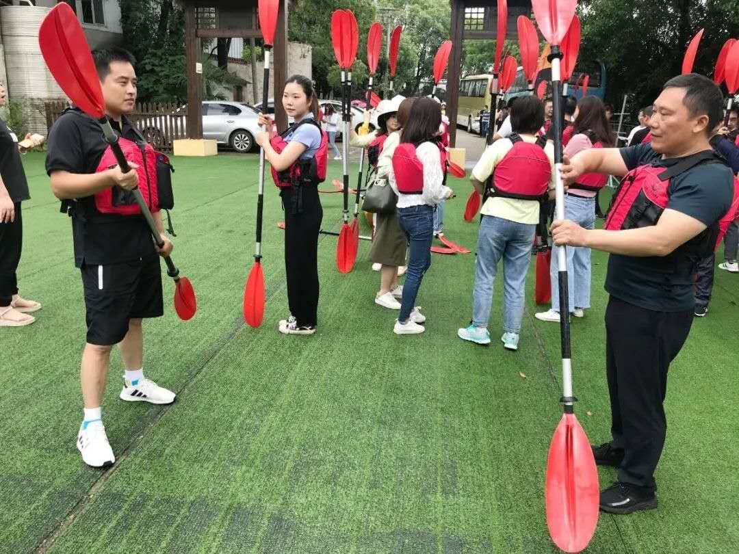 遠(yuǎn)程監(jiān)控,報(bào)警巡邏,清機(jī)加鈔,清分整點(diǎn),憑證寄庫,頭寸箱寄庫,商鋪安保,智能家居 遠(yuǎn)程監(jiān)控,報(bào)警巡邏,清機(jī)加鈔,清分整點(diǎn),憑證寄庫,頭寸箱寄庫,商鋪安保,智能家居