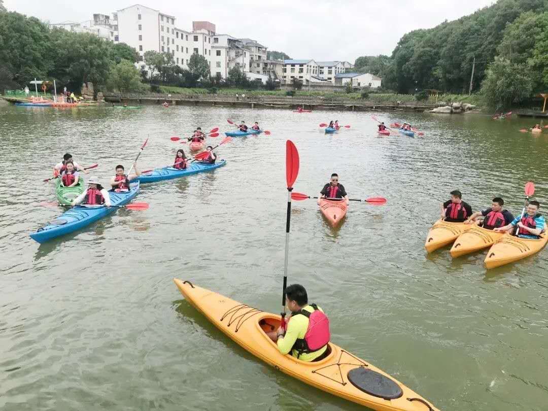 遠(yuǎn)程監(jiān)控,報(bào)警巡邏,清機(jī)加鈔,清分整點(diǎn),憑證寄庫,頭寸箱寄庫,商鋪安保,智能家居 遠(yuǎn)程監(jiān)控,報(bào)警巡邏,清機(jī)加鈔,清分整點(diǎn),憑證寄庫,頭寸箱寄庫,商鋪安保,智能家居