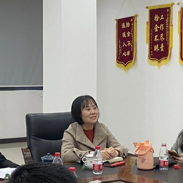 遠(yuǎn)程監(jiān)控,報(bào)警巡邏,清機(jī)加鈔,清分整點(diǎn),憑證寄庫(kù),頭寸箱寄庫(kù),商鋪安保,智能家居