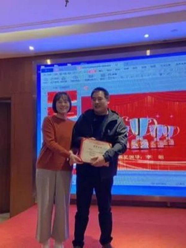 遠(yuǎn)程監(jiān)控,報(bào)警巡邏,清機(jī)加鈔,清分整點(diǎn),憑證寄庫(kù),頭寸箱寄庫(kù),商鋪安保,智能家居