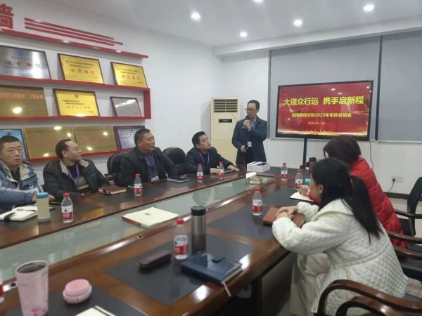 遠(yuǎn)程監(jiān)控,報(bào)警巡邏,清機(jī)加鈔,清分整點(diǎn),憑證寄庫(kù),頭寸箱寄庫(kù),商鋪安保,智能家居