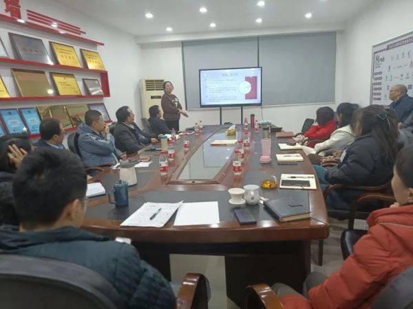 遠(yuǎn)程監(jiān)控,報(bào)警巡邏,清機(jī)加鈔,清分整點(diǎn),憑證寄庫(kù),頭寸箱寄庫(kù),商鋪安保,智能家居