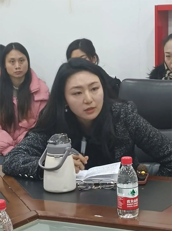 遠(yuǎn)程監(jiān)控,報(bào)警巡邏,清機(jī)加鈔,清分整點(diǎn),憑證寄庫(kù),頭寸箱寄庫(kù),商鋪安保,智能家居